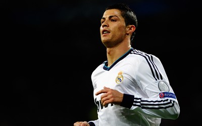 雷速电竞-劳塔罗与队友配合默契